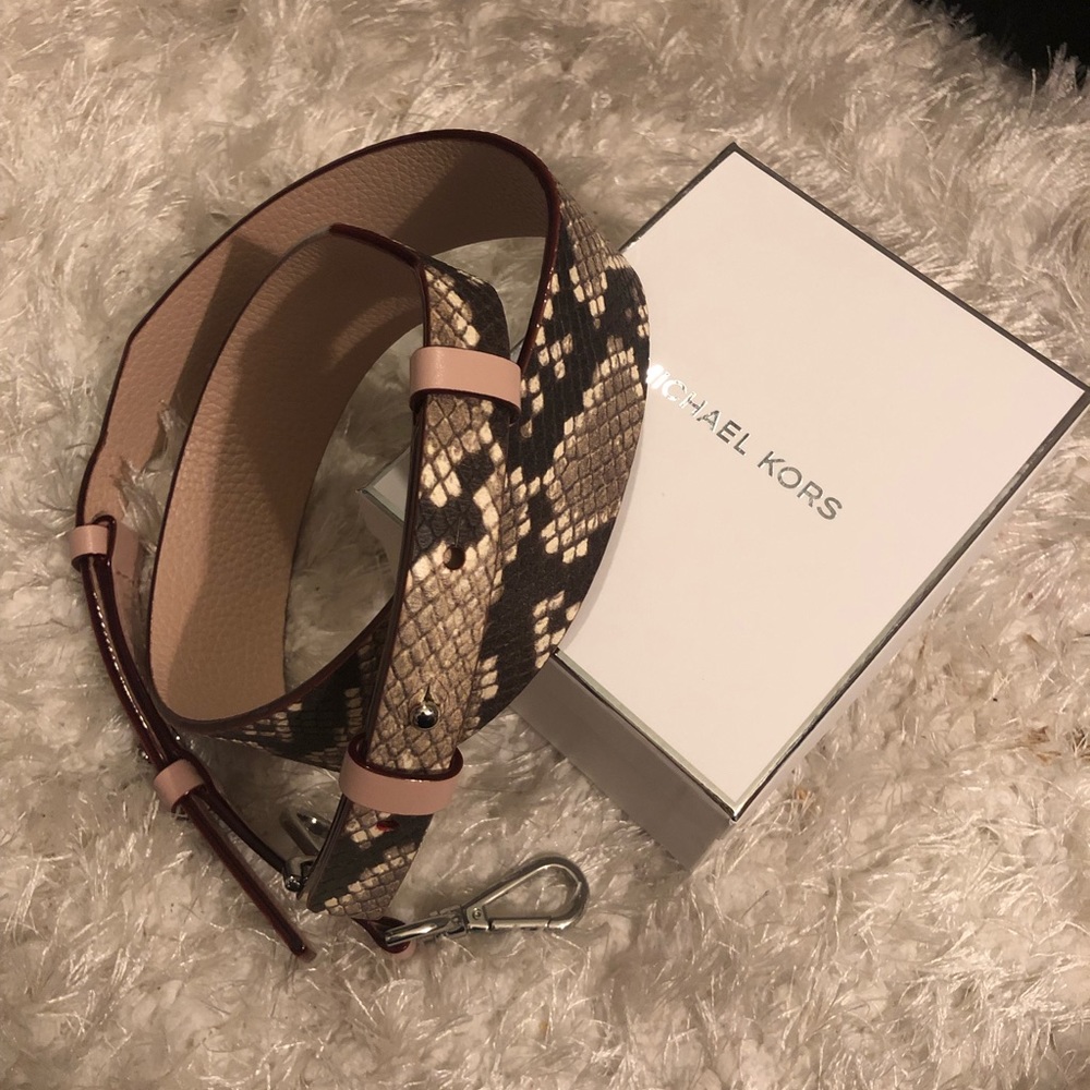 Michael kors strap